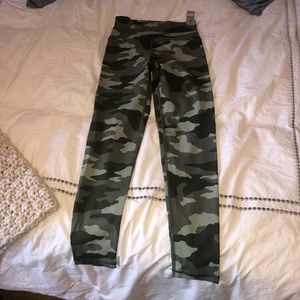 NWTs green camo leggings